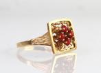 18 karaat gouden ring met bloedkoraal, Ophalen of Verzenden, Goud, Ring, Met edelsteen