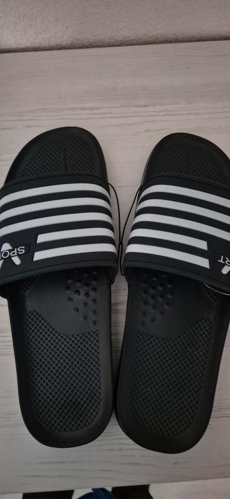 Badslippers sportief maat 45 nieuw met koortje, Kleding | Heren, Badmode en Zwemkleding, Overige maten, Blauw, Ophalen of Verzenden