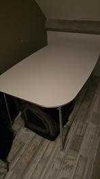 IKEA ovalen tafel, nog goed te gebruiken., Huis en Inrichting, Tafels | Eettafels, Gebruikt, Vijf personen of meer, Ovaal, 50 tot 100 cm