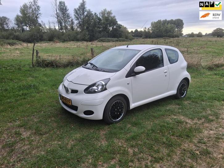 Toyota Aygo 1.0-12V Comfort automaat airco, Auto's, Toyota, Particulier, Te koop, Aygo, ABS, Airbags, Airconditioning, Centrale vergrendeling