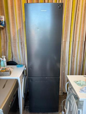 Samsung Koel-Vriescombinatie - No Frost - Niet De mooiste! beschikbaar voor biedingen