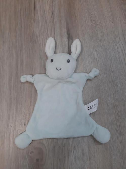 Knuffel knuffeldoekje bambino Evora konijn groen K7824, Kinderen en Baby's, Speelgoed | Knuffels en Pluche, Zo goed als nieuw