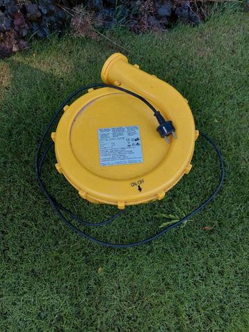 Gele ventilator / blower beschikbaar voor biedingen