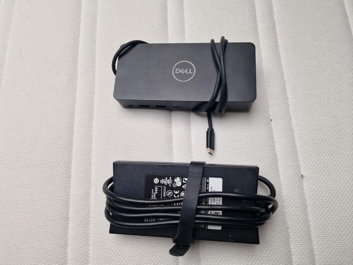 Dell D6000 Docking Station - 3x 4K/5K, Computers en Software, Dockingstations, Gebruikt, Docking station, Laptop, Ophalen of Verzenden