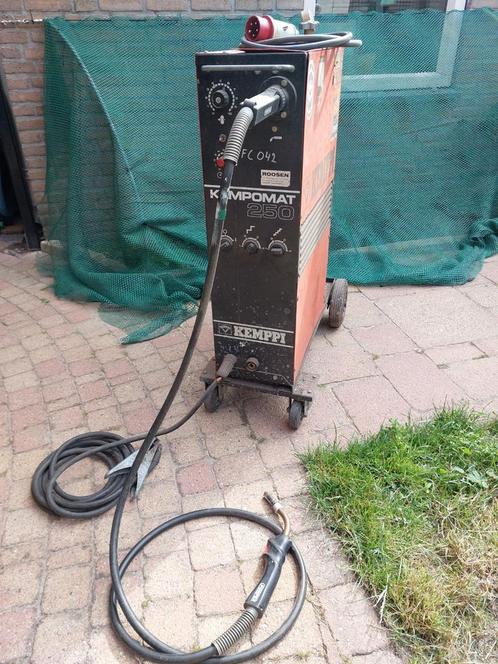 Kemppi Kempomat 250 Lasapparaat met eigendomsfles, Zakelijke goederen, Machines en Bouw | Lastechniek, Ophalen