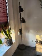 Zwarte Industriele vloerlamp metaal 175cm, Huis en Inrichting, Lampen | Vloerlampen, Ophalen, Gebruikt, Metaal, 150 tot 200 cm
