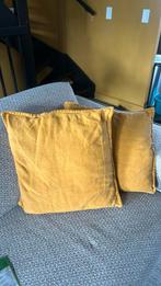Okergeel gele kussens woonaccessoires 🌺, Ophalen of Verzenden, Zo goed als nieuw, Geel