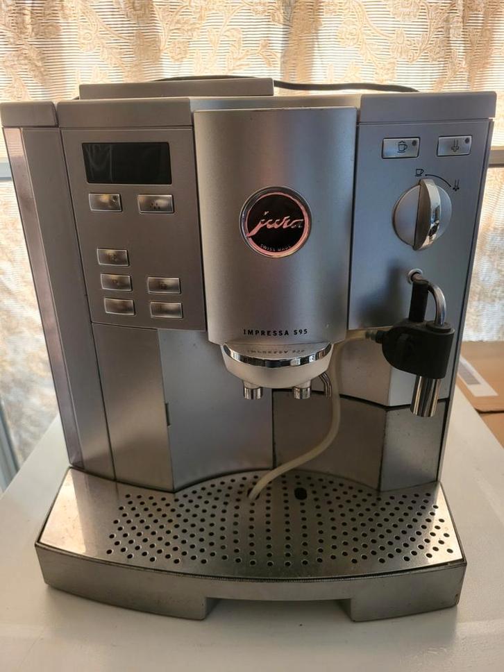Jura Impressa S95, Witgoed en Apparatuur, Koffiezetapparaten, Koffiemachine, Ophalen