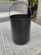 Ikea zwart metalen windlicht, nooit gebruikt, Huis en Inrichting, Woonaccessoires | Kandelaars en Kaarsen, Zwart, Nieuw, Ophalen of Verzenden