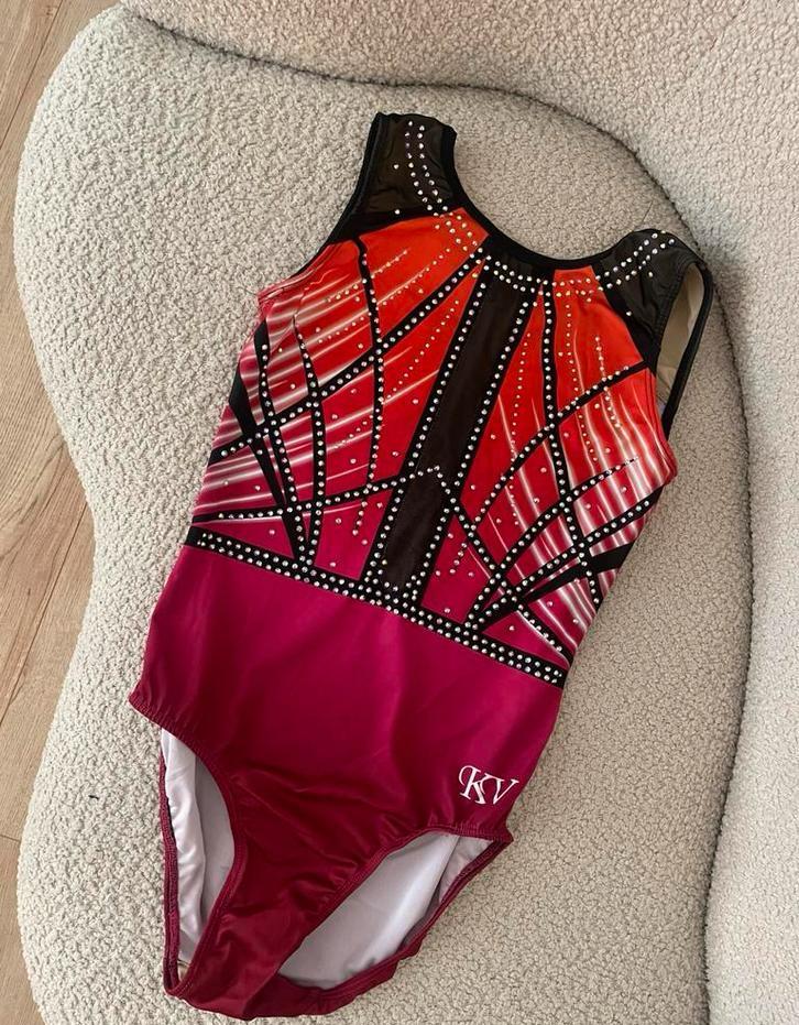 Turnpakje Kv leotards, Sport en Fitness, Turnen, Zo goed als nieuw, Turnpak(je), Kindermaat 146 t/m 176, Ophalen of Verzenden