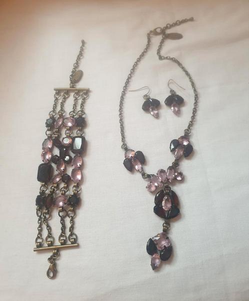 Sieradenset ketting, armband & oorbellen roze/ aubergine., Sieraden, Tassen en Uiterlijk, Kettingen, Zo goed als nieuw, Overige materialen
