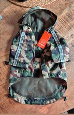 Nieuw regenjasje Puppia maat L, Dieren en Toebehoren, Ophalen of Verzenden, Nieuw, Hondenjas