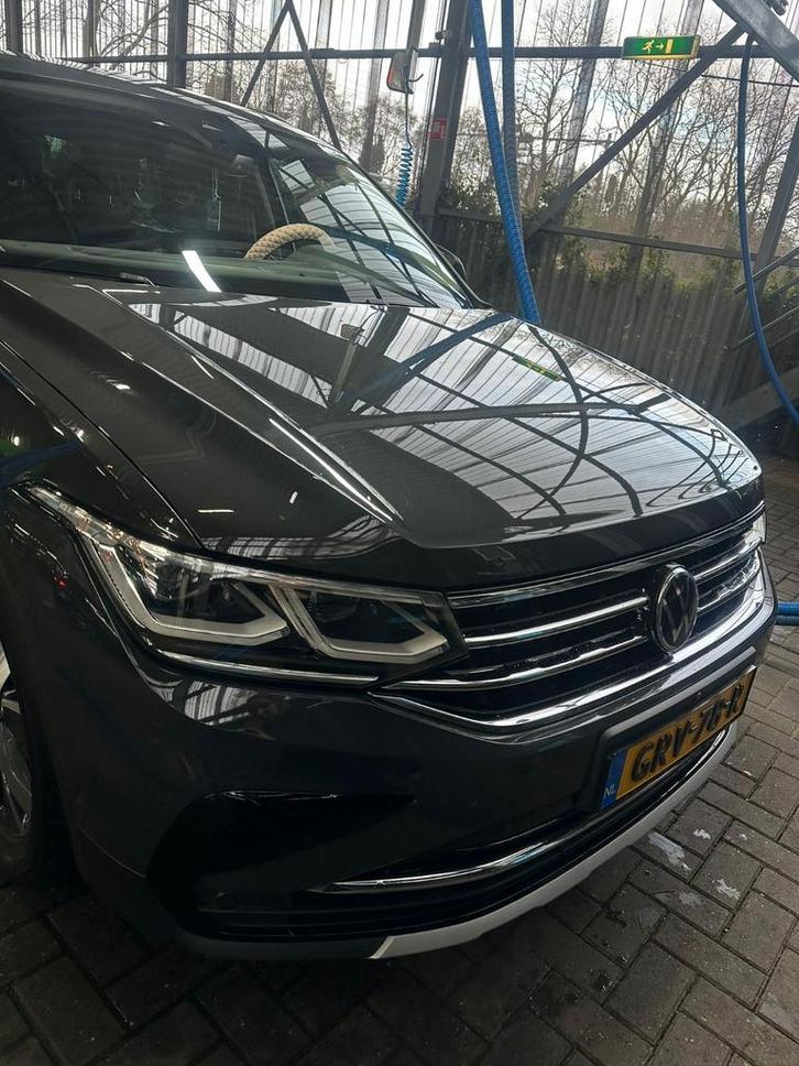 Volkswagen Tiguan 1.4 TSI Ehybrid 245pk DSG Dec2021 Grijs, Auto's, Volkswagen, Particulier, Tiguan, Hybride Elektrisch/Benzine