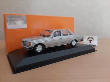 Mercedes Benz 230E (W123) 1982 zilvermetal. /Maxichamps 1:43 beschikbaar voor biedingen