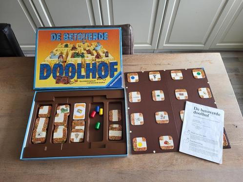 spel de betoverde doolhof netjes en compleet!, Hobby en Vrije tijd, Gezelschapsspellen | Bordspellen, Gebruikt, Een of twee spelers