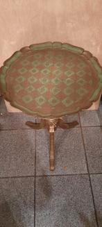 Antieke bijzettafel met uniek patroon, Antiek en Kunst, Antiek | Meubels | Tafels, Ophalen