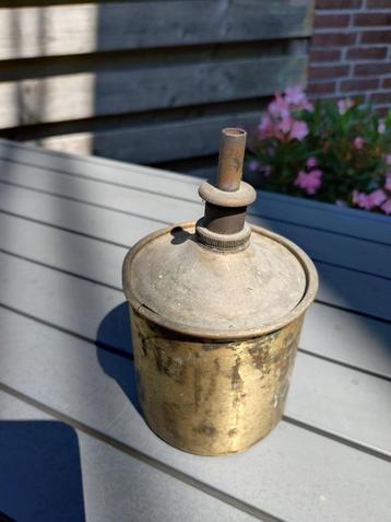 Koperen dispenser  beschikbaar voor biedingen