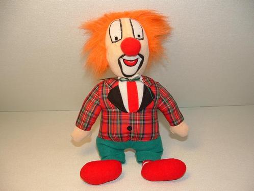 POPJE CLOWN BASSIE UIT BASSIE EN ADRIAAN VAN OSTOY, Kinderen en Baby's, Speelgoed | Knuffels en Pluche, Nieuw, Overige typen, Ophalen of Verzenden