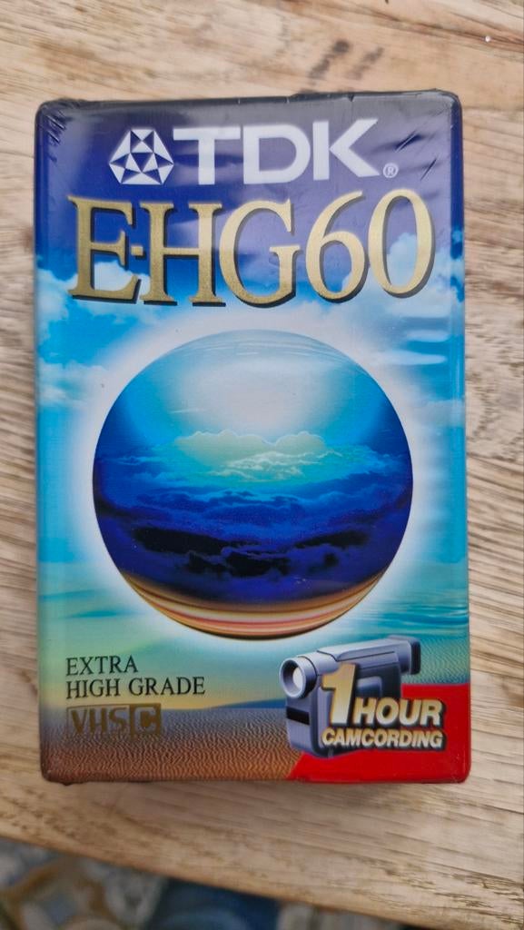 TDK EHG60 VHS-C Cassette - Nieuw!, Audio, Tv en Foto, Videocamera's Analoog, Ophalen, VHS-C of SVHS-C, (Video)band
