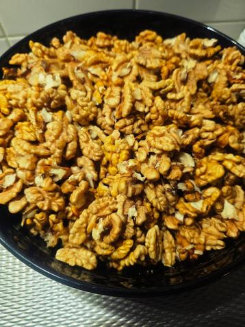 Verse walnoten, de walnoten zijn onbespoten 100% natuurlijk. beschikbaar voor biedingen