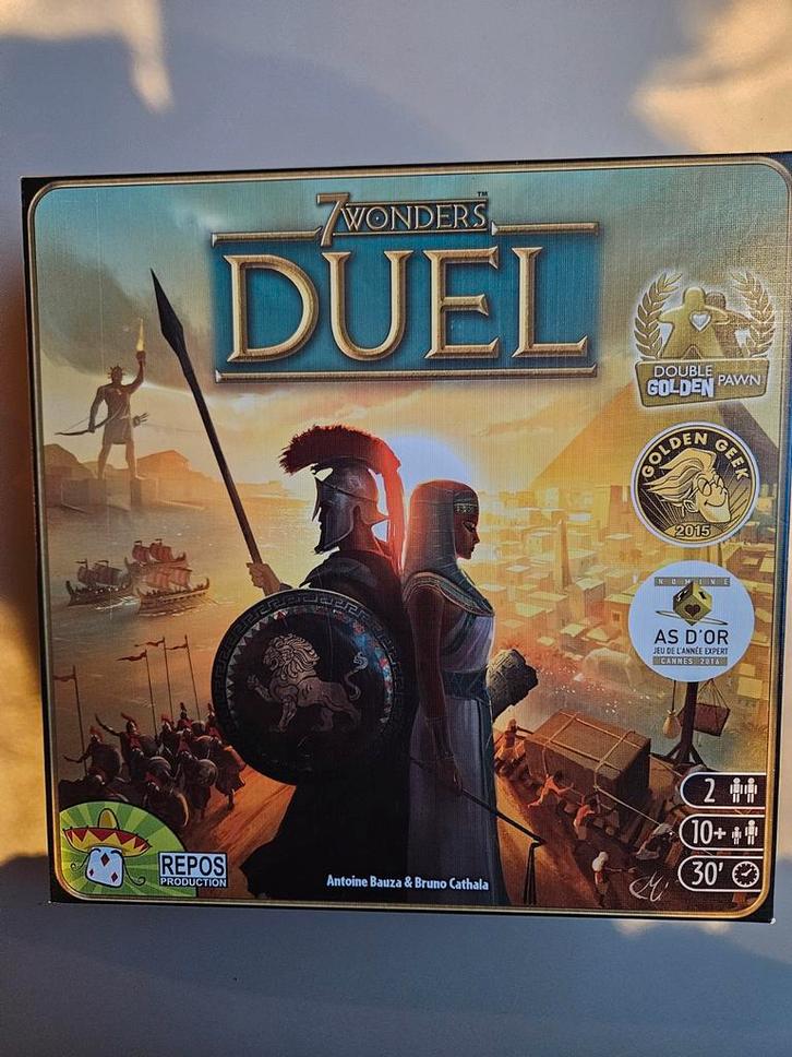 7 Wonders Duel - Bordspel, Hobby en Vrije tijd, Gezelschapsspellen | Bordspellen, Zo goed als nieuw, Een of twee spelers, Ophalen of Verzenden