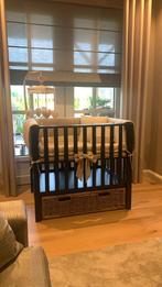 Complete Box Aankleding van Royal Baby - Zeer Nette Staat!, Kinderen en Baby's, Babywiegjes en Ledikanten, Ophalen, Zo goed als nieuw