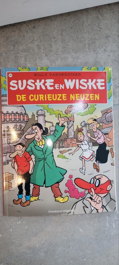 Suske en Wiske - De Curieuze Neuzen 296, Boeken, Stripboeken, Gelezen, Eén stripboek, Ophalen of Verzenden
