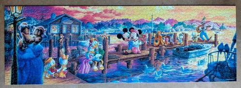 Disney puzzel Tenyo panorama glow in the dark, Hobby en Vrije tijd, Denksport en Puzzels, Zo goed als nieuw, Legpuzzel, 500 t/m 1500 stukjes