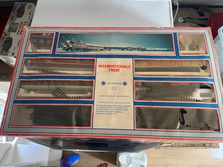 internationale trein met spoor HEMA. nr: 88.15.3417 uit1981, Hobby en Vrije tijd, Modeltreinen | Overige schalen, Gebruikt, Treinset