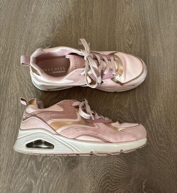 Skechers sneakers maat 37 beschikbaar voor biedingen