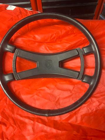 Porsche 911. Stuur.   1970 bieden vanaf 450 € beschikbaar voor biedingen