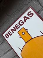 BENEGAS emaille reclamebord, Verzamelen, Merken en Reclamevoorwerpen, Reclamebord, Gebruikt, ., Ophalen of Verzenden