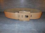 Brede beige leren riem met een vierkante grote beklede gesp, Kleding | Dames, Riemen en Ceinturen, 80 tot 90 cm, 5 cm of meer