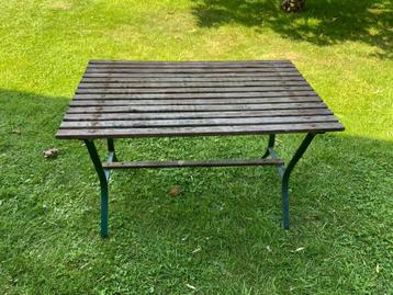 Brocante Tuintafel beschikbaar voor biedingen