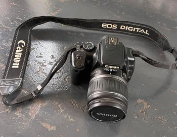 Canon EOS400D spiegelreflex camera met 2 lenzen