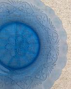 Blauw serveerbord gemerkt BBC Indonesia, Ophalen of Verzenden, X, Overige stijlen, Glas