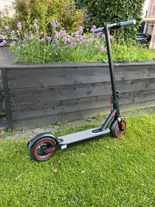 Gloednieuwe Elektrische Step 350W Opvouwbaar en Waterdicht, Fietsen en Brommers, Steps, Nieuw, Elektrische step (E-scooter), Ophalen of Verzenden
