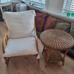 Rotan stoel met kussens + tafeltje, Tuin en Terras, Tuinsets en Loungesets, Ophalen, Gebruikt, Stoel, 2 zitplaatsen
