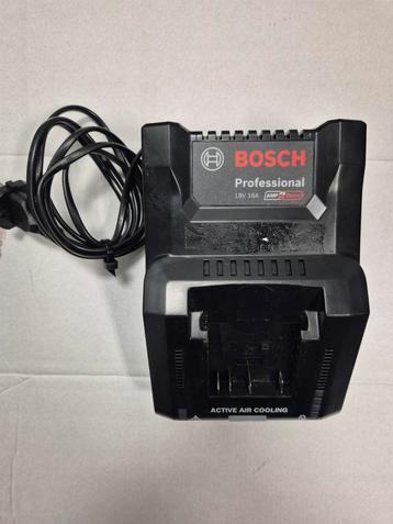 Bosch Accu met lader beschikbaar voor biedingen