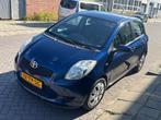 Toyota Yaris 1.3 VVTi Sol MMT, Gebruikt, 750 kg, 4 cilinders, Blauw