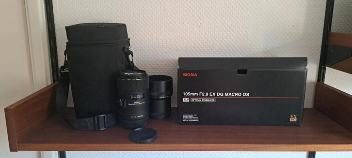 sigma 105mm F2.8 macro lens, Audio, Tv en Foto, Fotografie | Lenzen en Objectieven, Zo goed als nieuw, Macrolens, Ophalen of Verzenden