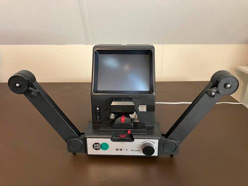 Gemotoriseerde viewer voor 8mm smalfilm, Verzamelen, Fotografica en Filmapparatuur, Projector, Ophalen