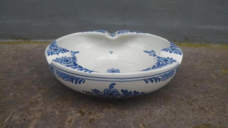 Asbak Delftsblauw De Porceleyne fles Delfts schaal, Verzamelen, Rookartikelen, Aanstekers en Luciferdoosjes, Gebruikt, Asbak, Ophalen of Verzenden