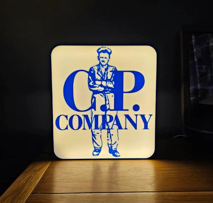 C.P. company logo lamp, Verzamelen, Merken en Reclamevoorwerpen, Lichtbak of (neon) lamp, Ophalen of Verzenden