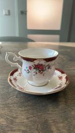 Vintage Royal Canterbury "Versailles" theekop en schotel, Ophalen of Verzenden, Zo goed als nieuw, Kop en/of schotel