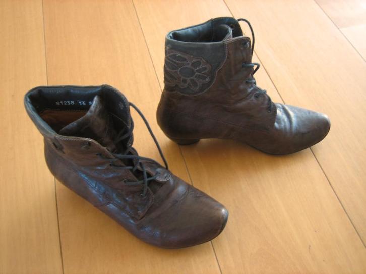 Mooi speels bruin leren enkellaarsje THINK! 36-37 snazzeys, Kleding | Dames, Schoenen, Zo goed als nieuw, Lage of Enkellaarzen