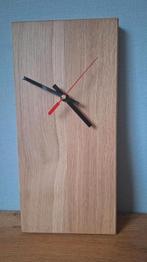Moderne blank eiken hout wand klok analoog werkt op batterij, Huis en Inrichting, Woonaccessoires | Klokken, Ophalen of Verzenden