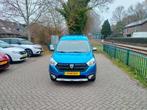 Dacia Dokker 1.2 TCe S&S Série Limitée Stepway € 14.950,, Auto's, Dacia, Stof, Gebruikt, Euro 6, Blauw