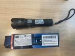 Oplaadbare LED zaklamp met sterke licht, Ophalen of Verzenden, Nieuw, Accu