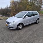 Personenauto, Volkswagen, Polo, Grijs / Chroom, 2006, Auto's, Volkswagen, Voorwielaandrijving, Elektrische ramen, 15 km/l, Gebruikt
